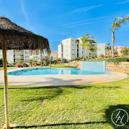 Sunset - Luxury - Pool - Garden - 500m Lägenhet